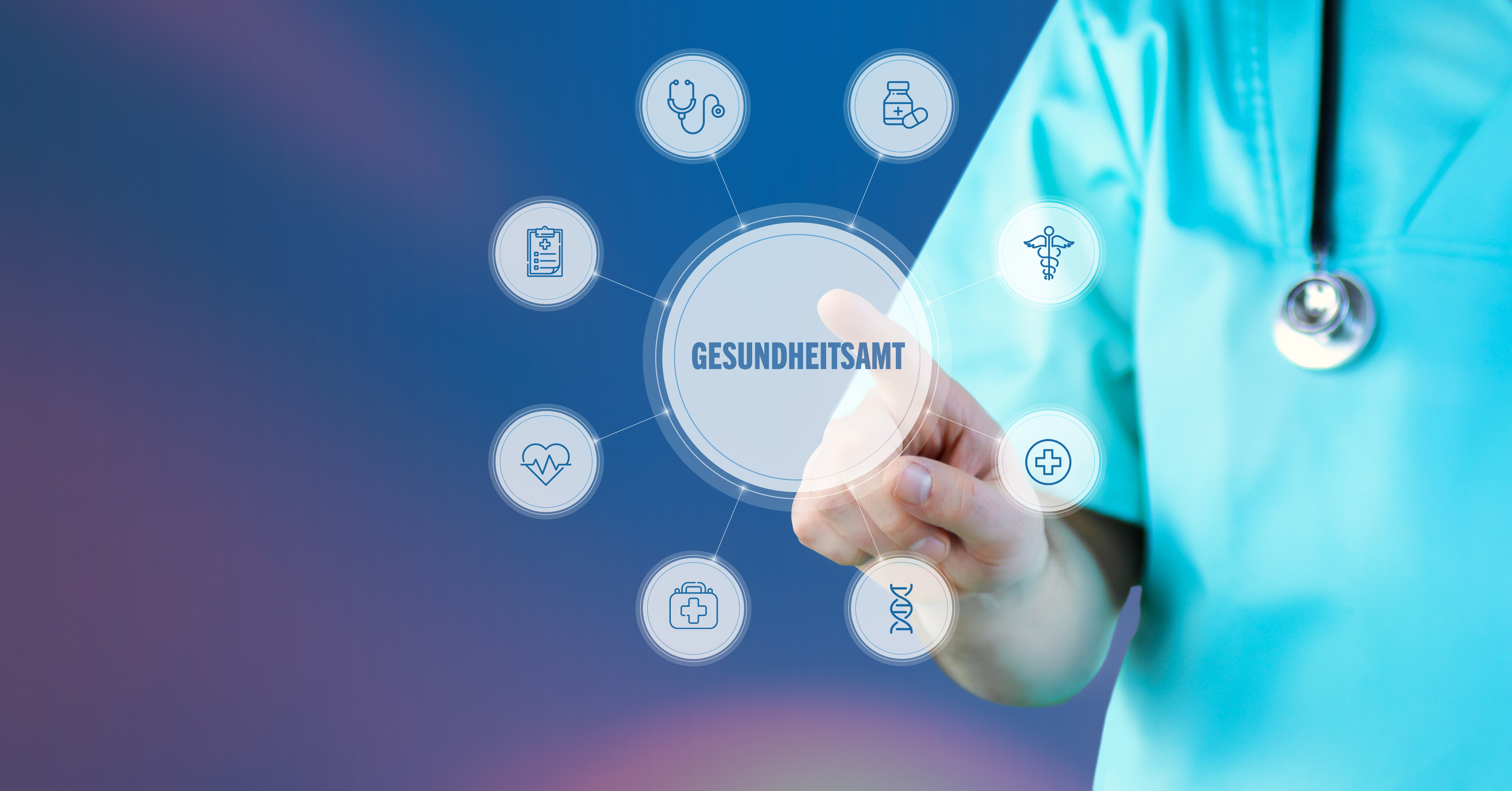 Gesundheitsamt. Arzt zeigt auf digitales medizinisches Interface Gesundheitsamt. Arzt zeigt auf digitales medizinisches Interface